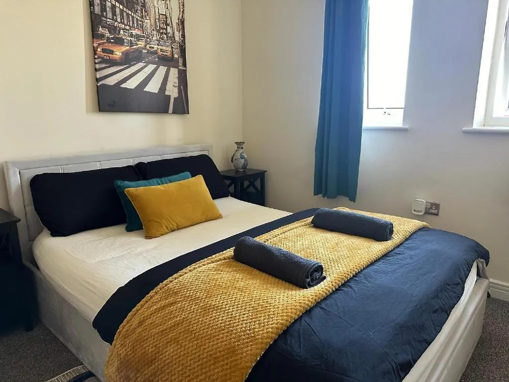 Opuluxe Apartment London