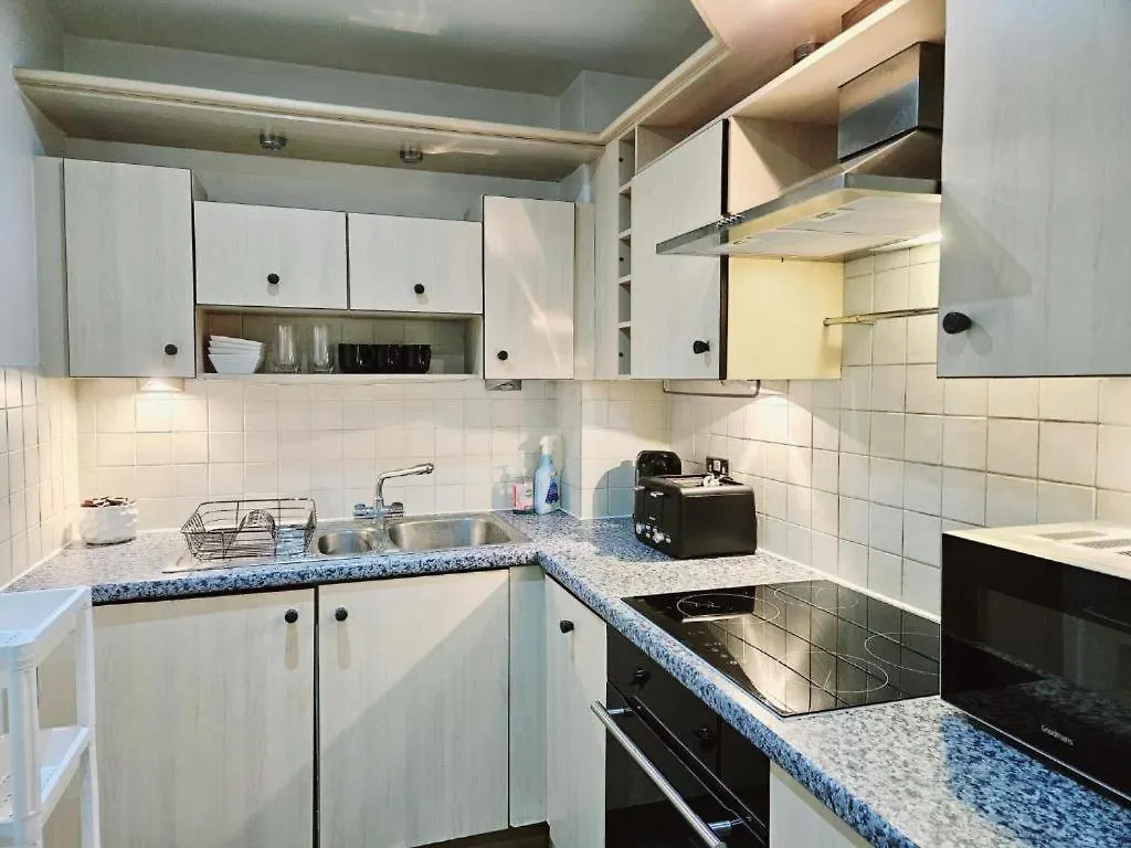 Opuluxe Apartment London
